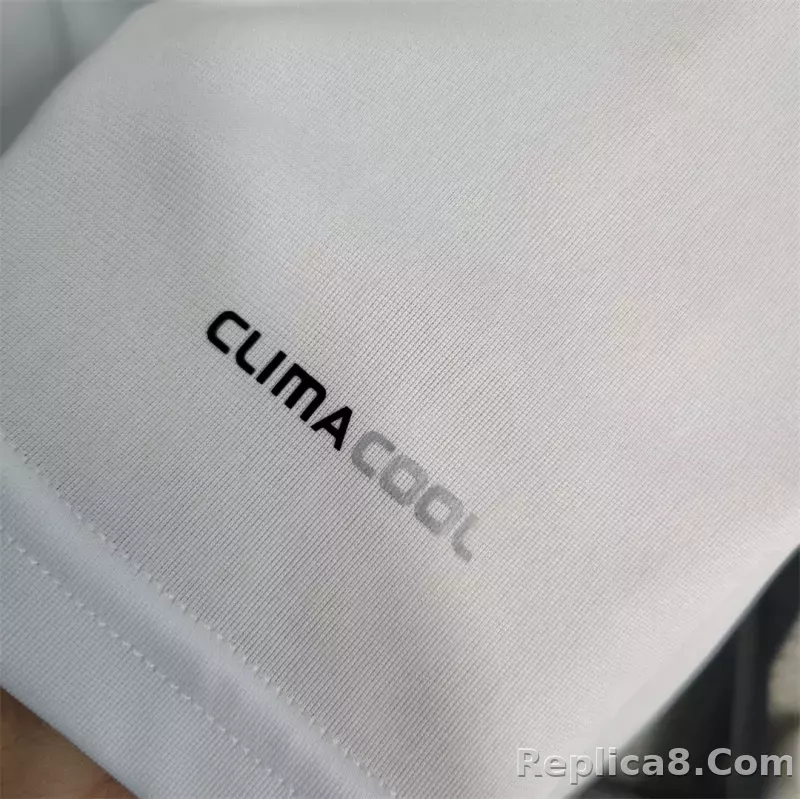 2009/10 Real Madrid Home Retro Jersey Long Sleeve - detail