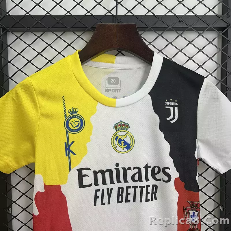 Cristiano Ronaldo Commemorative Edition Kids Kit Jersey+Shorts - detail