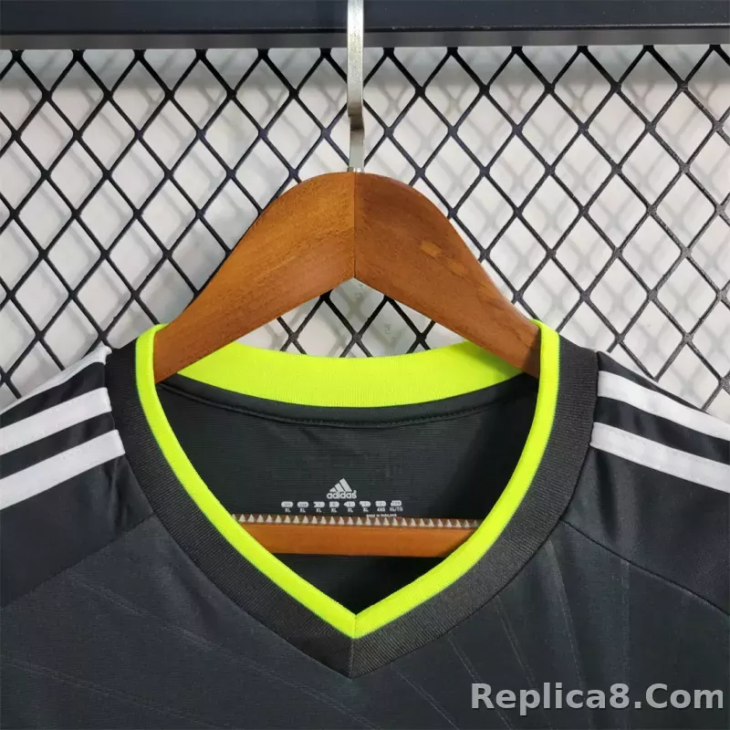 2010/11 Real Madrid Away Retro Jersey Long Sleeve - detail
