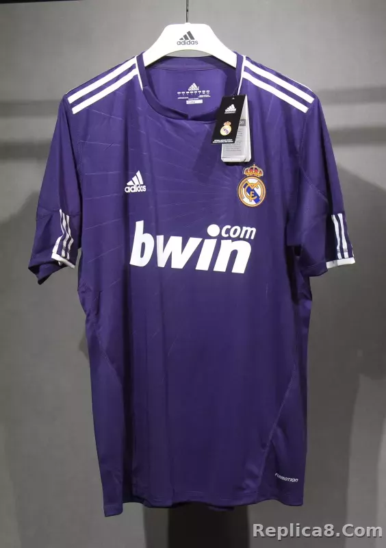 2010/11 Real Madrid Third Away Retro Jersey Player Version - detail