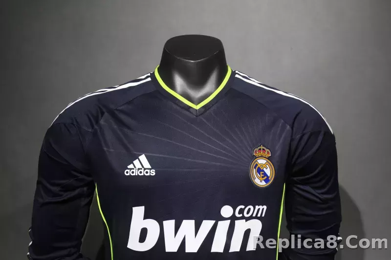2010/11 Real Madrid Away Retro Jersey Player Version Long Sleeve - detail