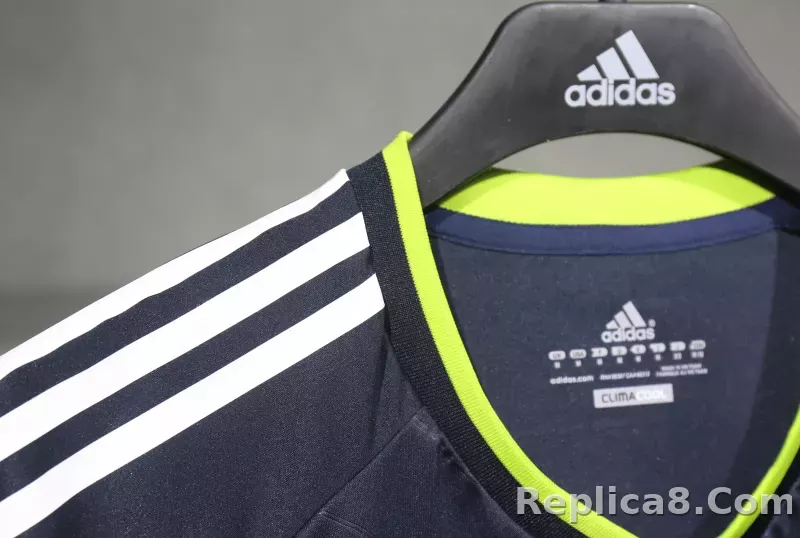 2010/11 Real Madrid Away Retro Jersey Player Version Long Sleeve - detail