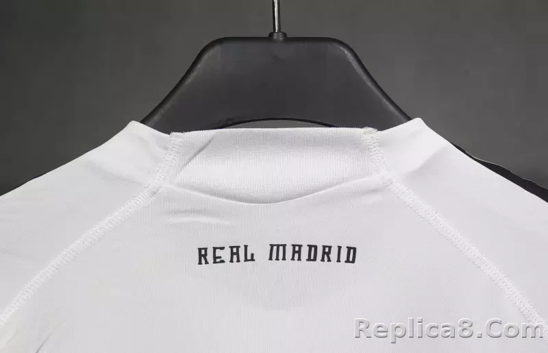 2009/10 Real Madrid Home Retro Jersey Player Edition - detail