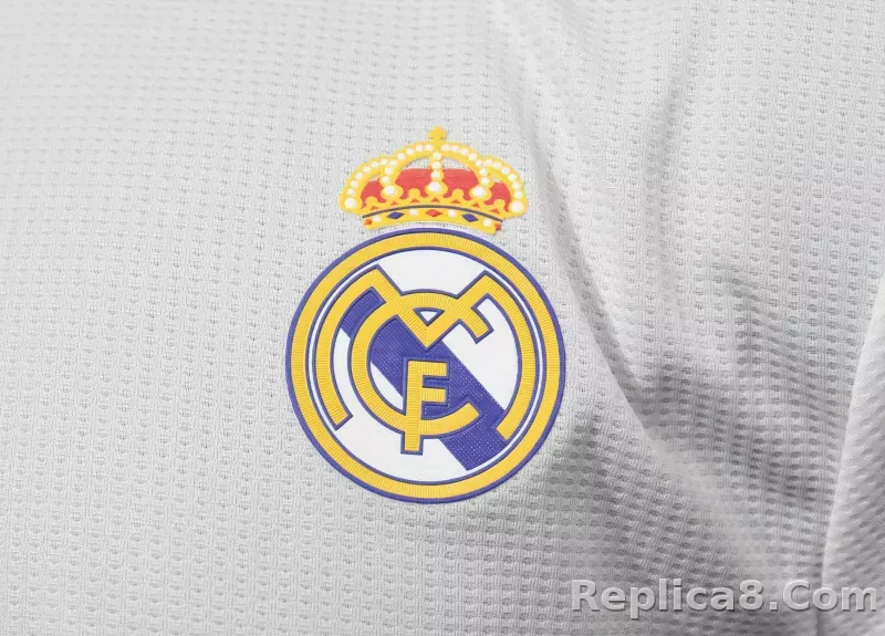 19-20 Real Madrid Home Retro Jersey Player version Long Sleeve - detail