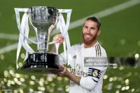 19-20 Real Madrid Home Retro Jersey Player version - view 10