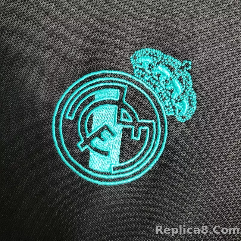 17-18 Real Madrid Away Retro Jersey - detail