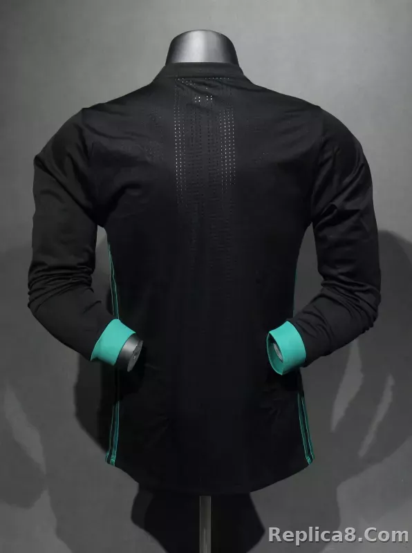 17-18 Real Madrid Away Retro Jersey Player Version Long Sleeve - detail
