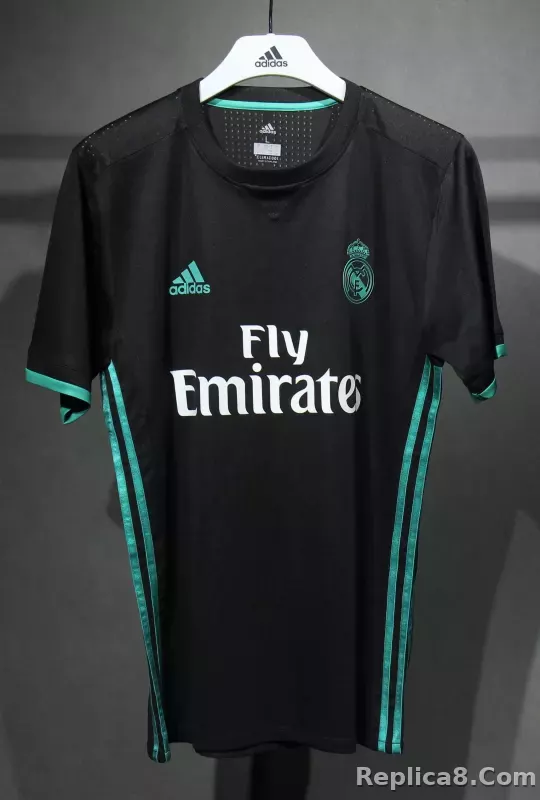 17-18 Real Madrid Away Retro Jersey Player Version - detail
