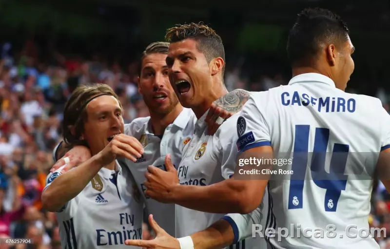 16-17 Real Madrid Home Retro Jersey Player Version - detail