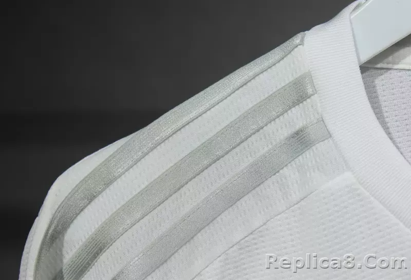 2015-16 Real Madrid Home Retro Jersey Player Version Long Sleeve - detail