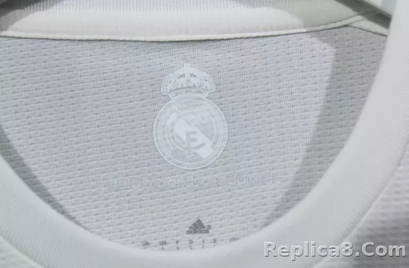 2015-16 Real Madrid Home Retro Jersey Player Version Long Sleeve - detail