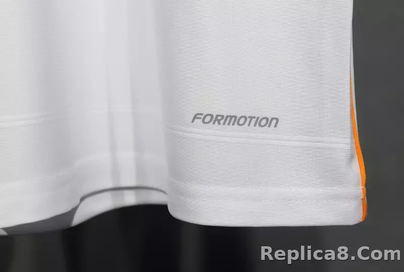 2013/14 Real Madrid Home Retro Jersey Player Version Long Sleeve - detail