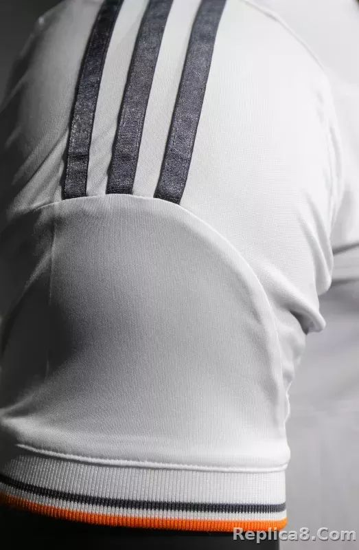2013/14 Real Madrid Home Retro Jersey Player Version - detail