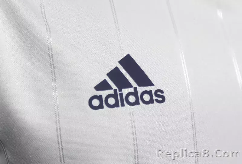 2012/13 Real Madrid Home Retro Jersey Player Version - detail
