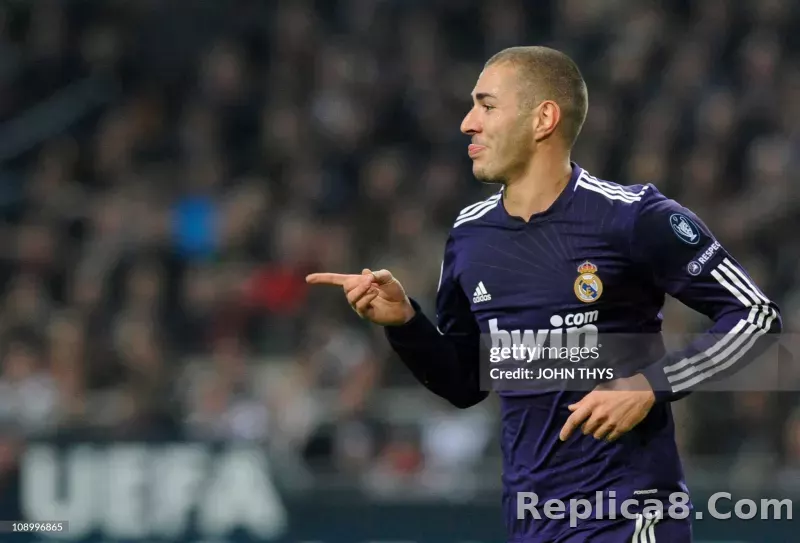 2010/11 Real Madrid Third Away Retro Jersey Player Version Long Sleeve - detail