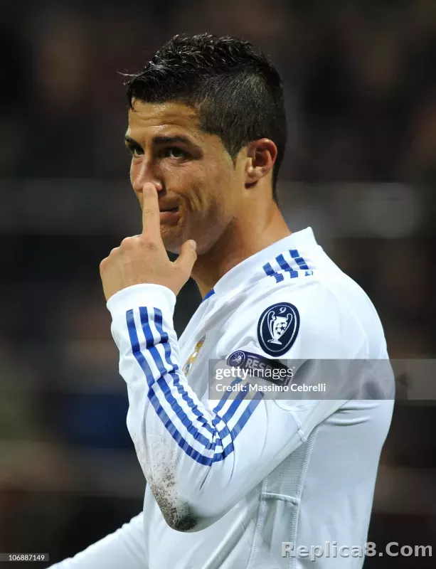 2010/11 Real Madrid Home Retro Jersey Player Version Long Sleeve - detail