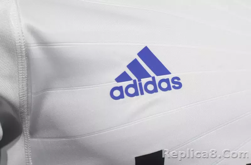 2010/11 Real Madrid Home Retro Jersey Player Version Long Sleeve - detail