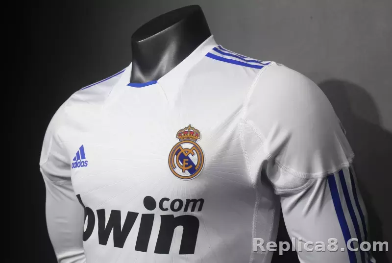 2010/11 Real Madrid Home Retro Jersey Player Version Long Sleeve - detail