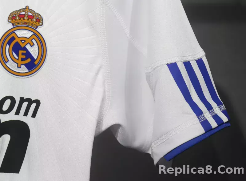 2010/11 Real Madrid Home Retro Jersey Player Version - detail
