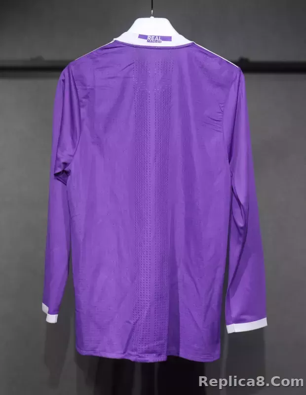16-17 Real Madrid Away Retro Purple Jersey Long Sleeve Player Version - detail