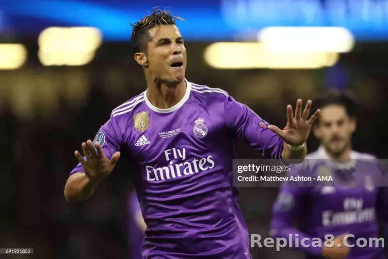 16-17 Real Madrid Away Retro Purple Jersey Long Sleeve Player Version - detail