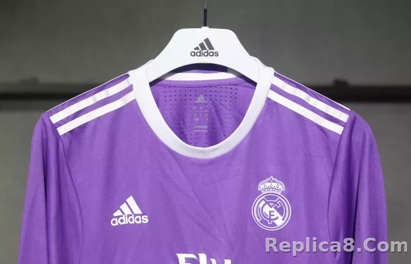 16-17 Real Madrid Away Retro Purple Jersey Long Sleeve Player Version - detail