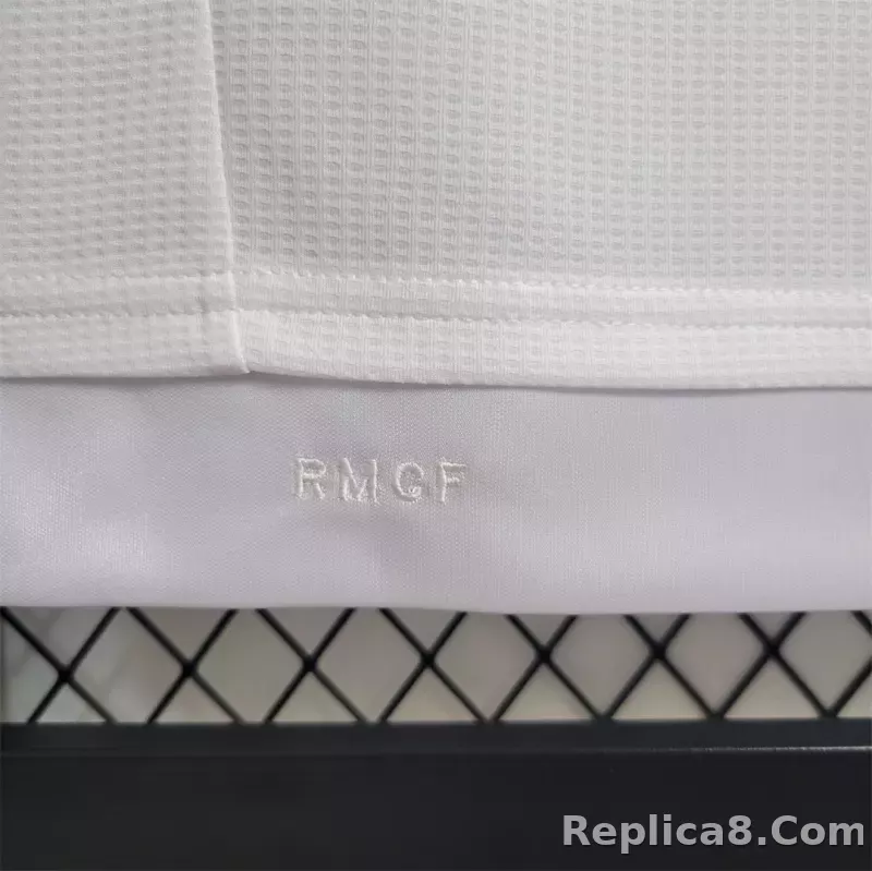 2015-16 Real Madrid Home Retro Jersey - detail
