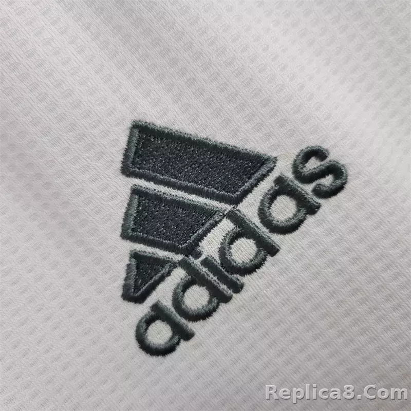 2015-16 Real Madrid Home Retro Jersey - detail