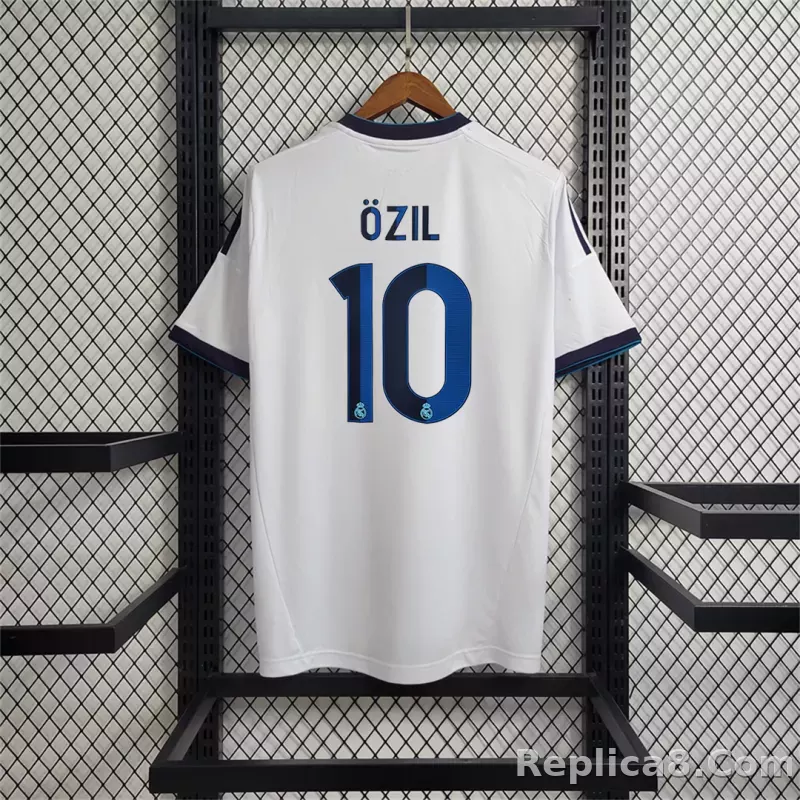 2012/13 Real Madrid Home Retro Jersey - detail