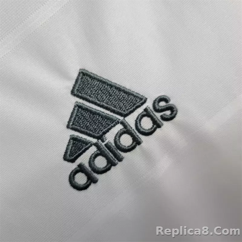 2013/14 Real Madrid Home Retro Jersey - detail