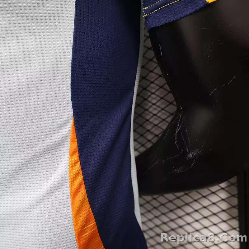24-25 Real Madrid Training Shirt Player Version - detail