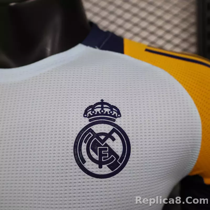 24-25 Real Madrid Training Shirt Player Version - detail