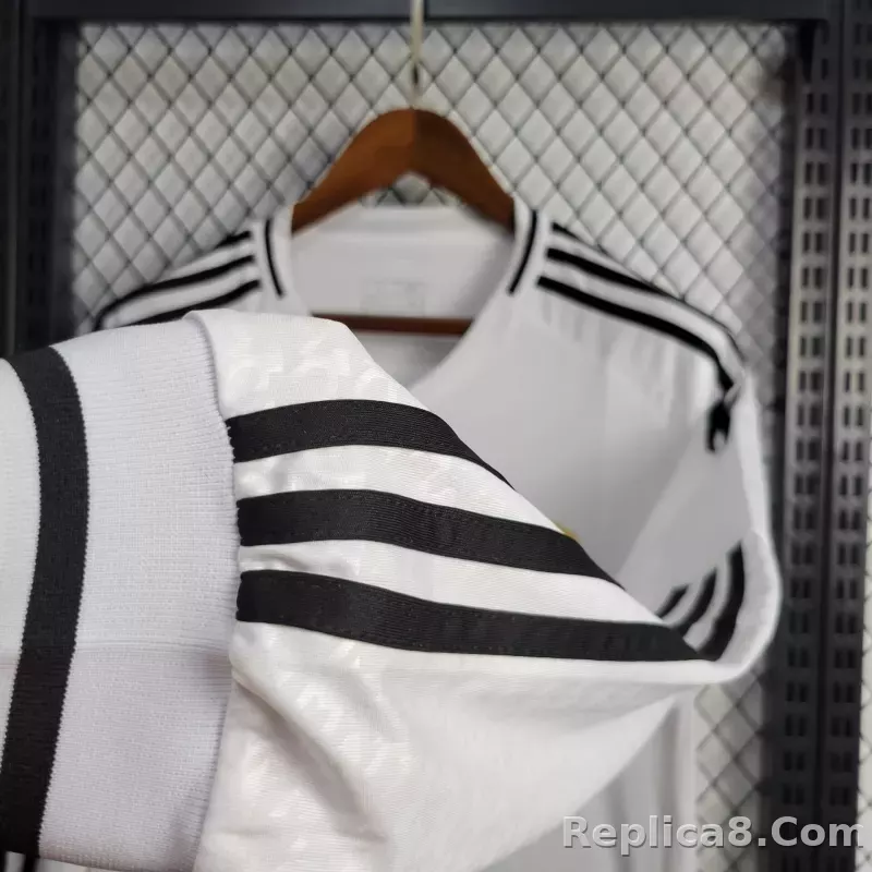 24-25 Real Madrid Home Soccer Jersey Long Sleeve - detail