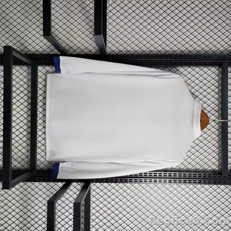 16-17 Real Madrid Home Retro Jersey Long Sleeve - detail