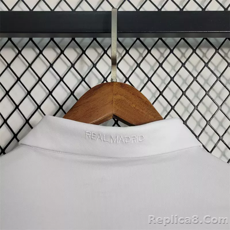 16-17 Real Madrid Home Retro Jersey Long Sleeve - detail