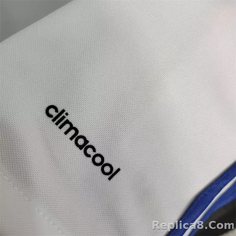 16-17 Real Madrid Home Retro Jersey Long Sleeve - detail