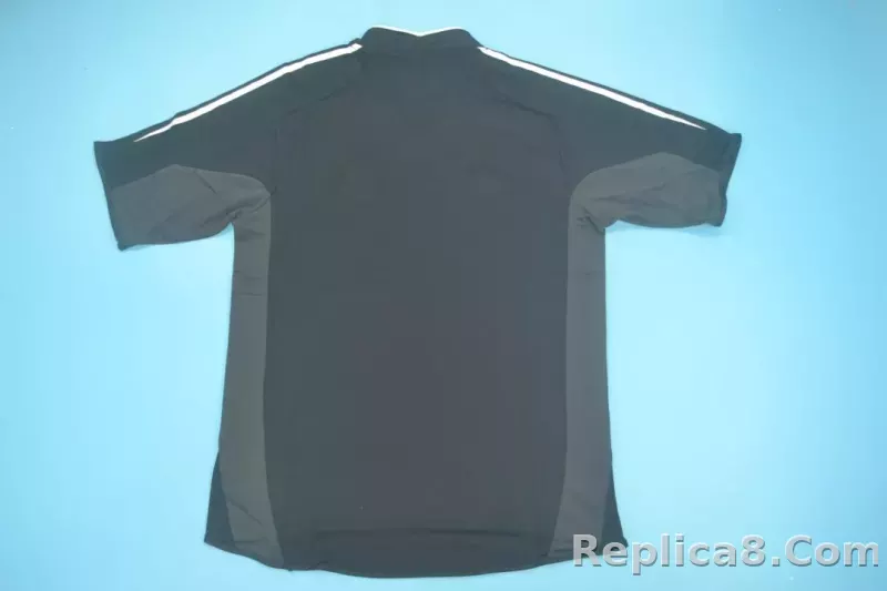 2004/05 Real Madrid Away Retro Jersey - detail
