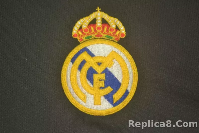 2004/05 Real Madrid Away Retro Jersey - detail