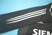 2004/05 Real Madrid Away Retro Jersey - view 7