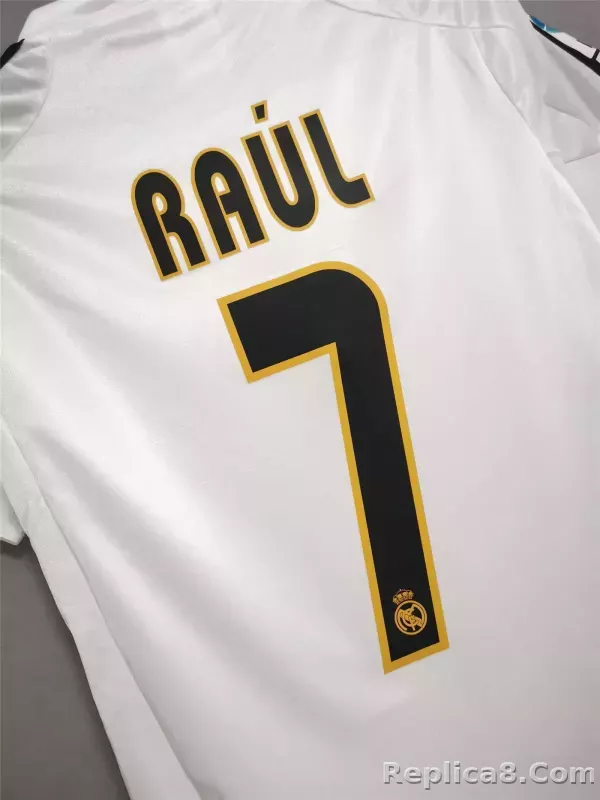 2004/05 Real Madrid Home Retro Jersey - detail