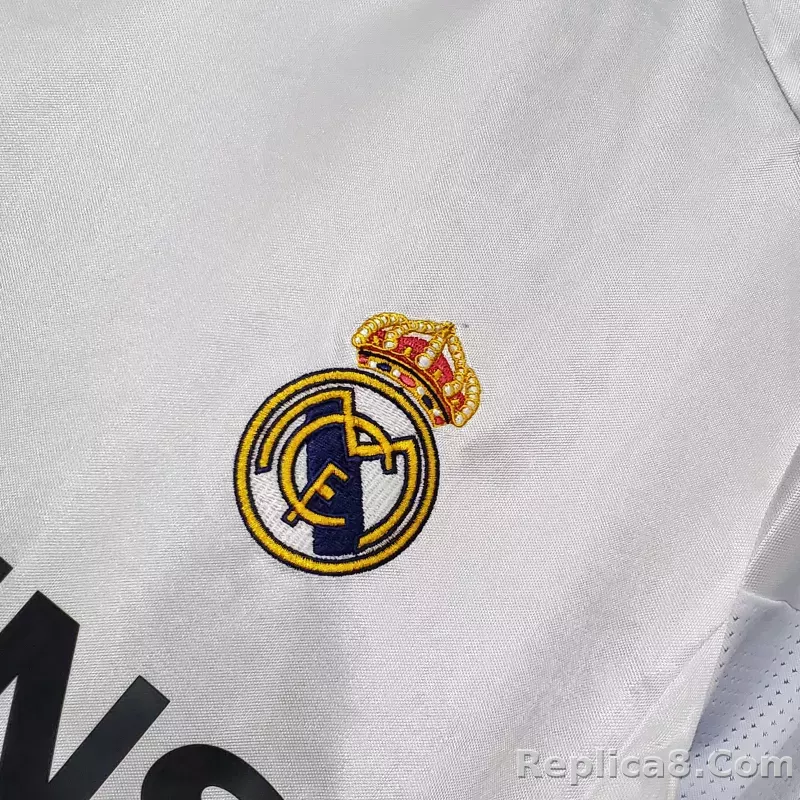 2004/05 Real Madrid Home Retro Jersey - detail