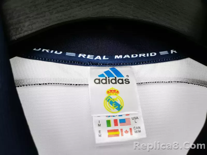 1998/00 Real Madrid Away Retro Jersey - detail