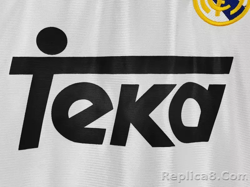 1998/00 Real Madrid Away Retro Jersey - detail