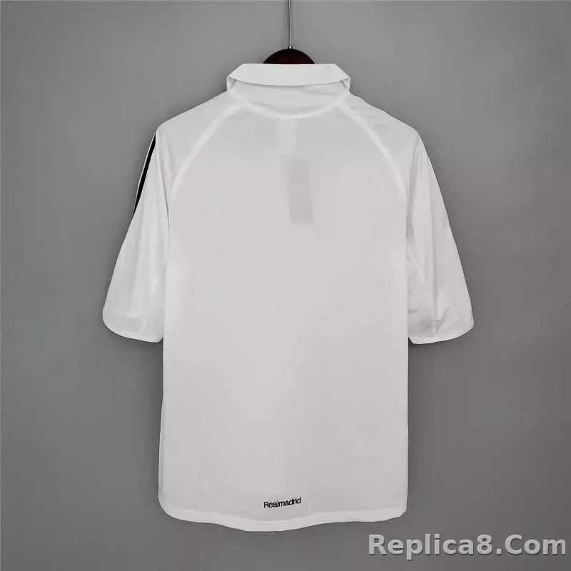 2005/06 Real Madrid Home Retro Jersey - detail
