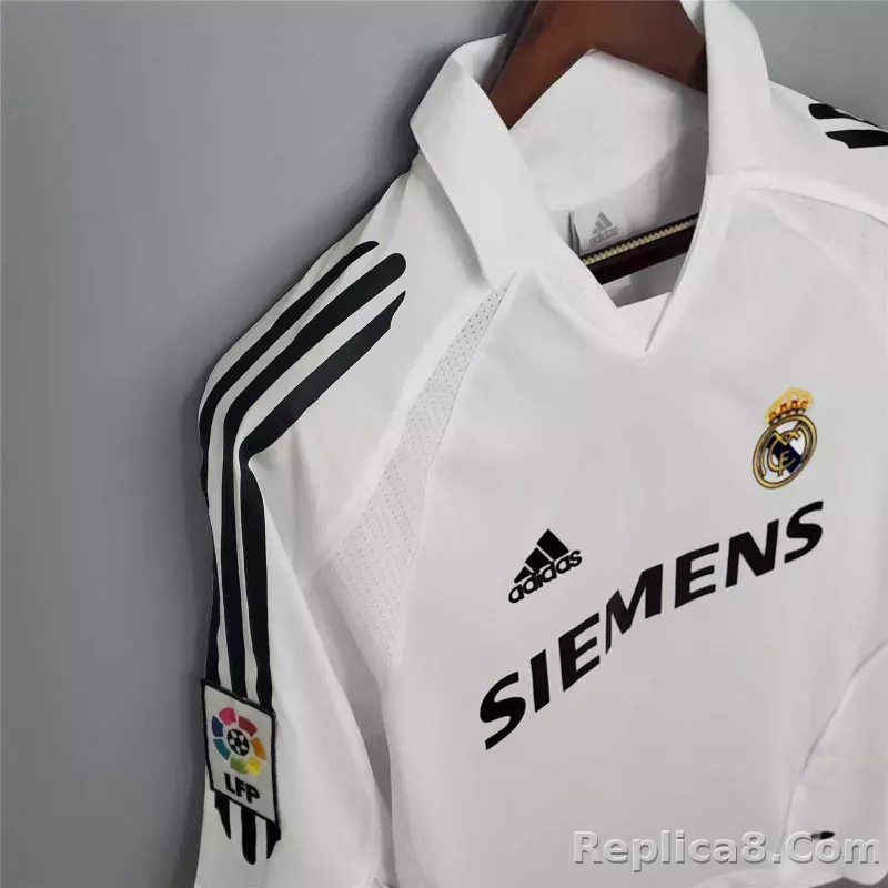 2005/06 Real Madrid Home Retro Jersey - detail
