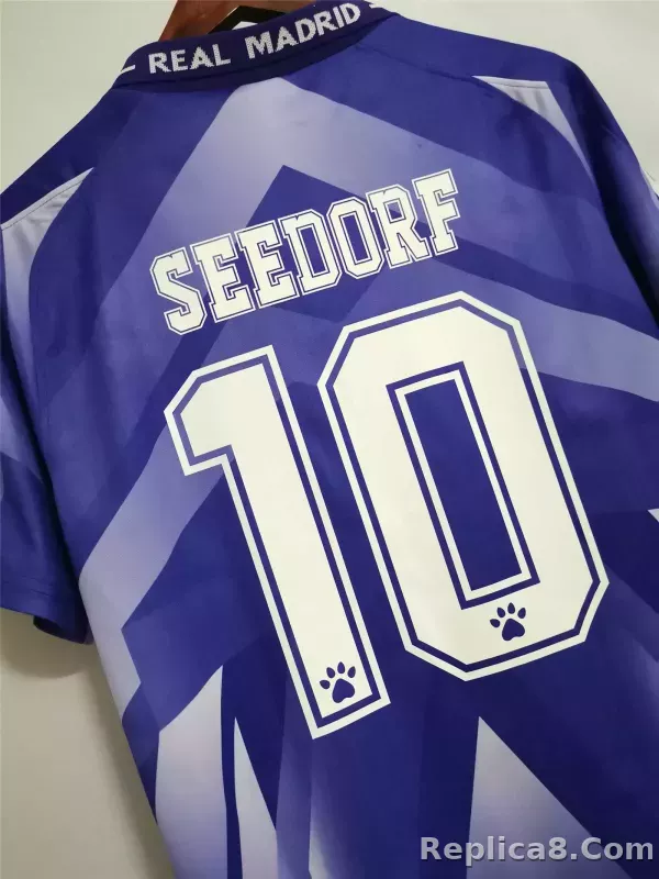 1996/97 Real Madrid Away Retro Jersey - detail