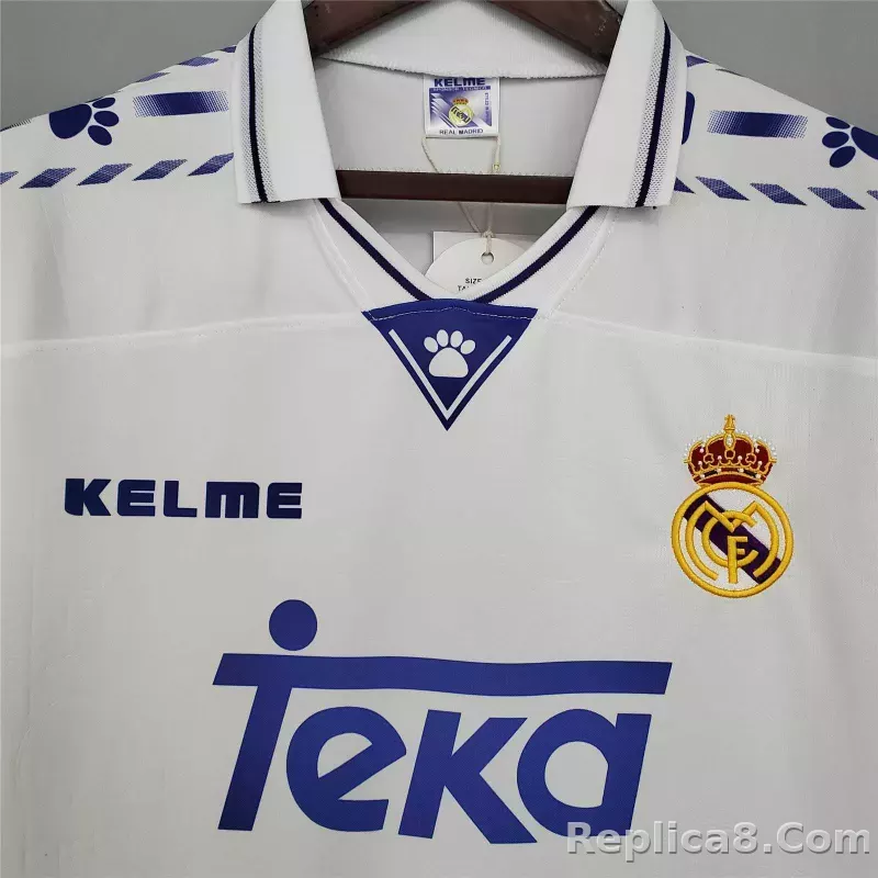 1996/97 Real Madrid Home Retro Jersey - detail