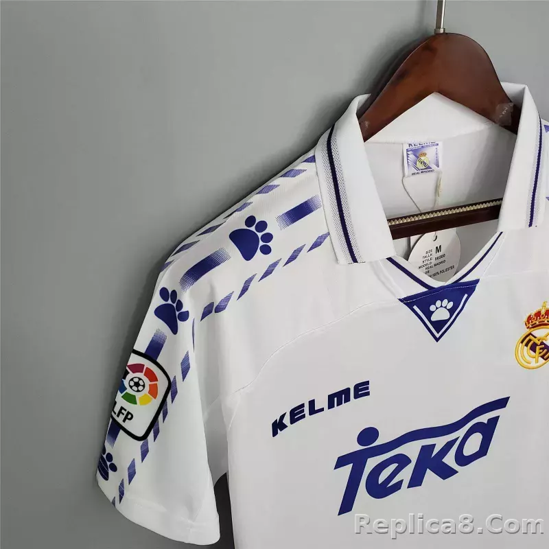 1996/97 Real Madrid Home Retro Jersey - detail