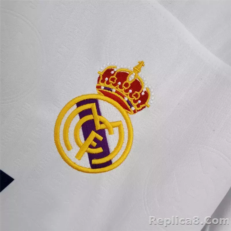 1996/97 Real Madrid Home Retro Jersey - detail