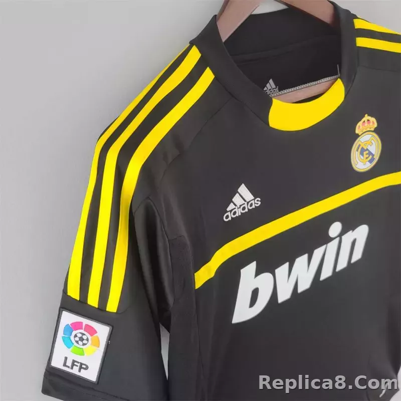 11-12 Real Madrid Away Retro Jersey Goalkeeper Black - detail